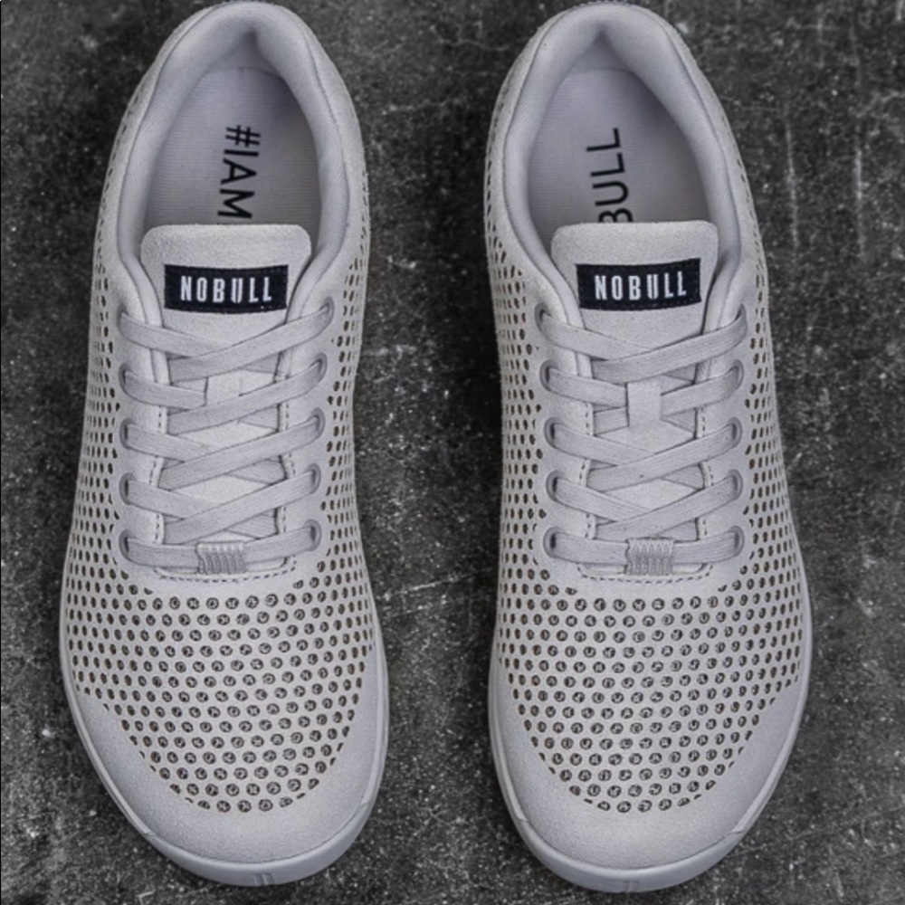 EUC LIGHT GREY SUEDE TRAINER (WOMEN'S) SZ: 8